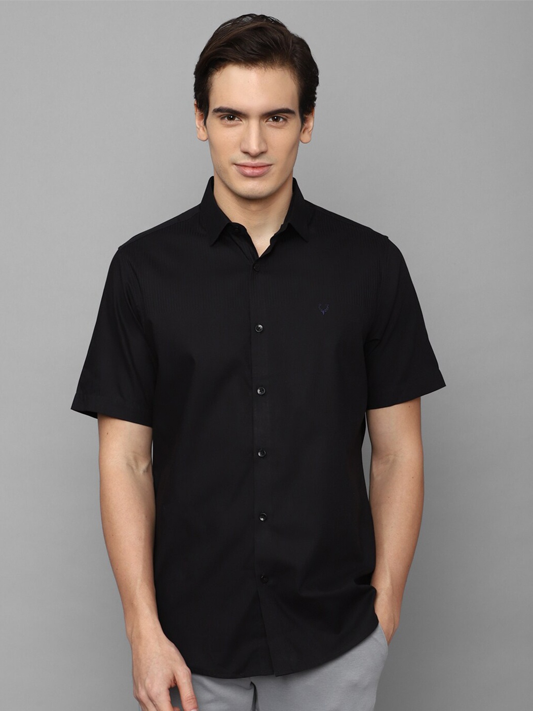 

Allen Solly Spread Collar Slim Fit Pure Cotton Casual Shirt, Black