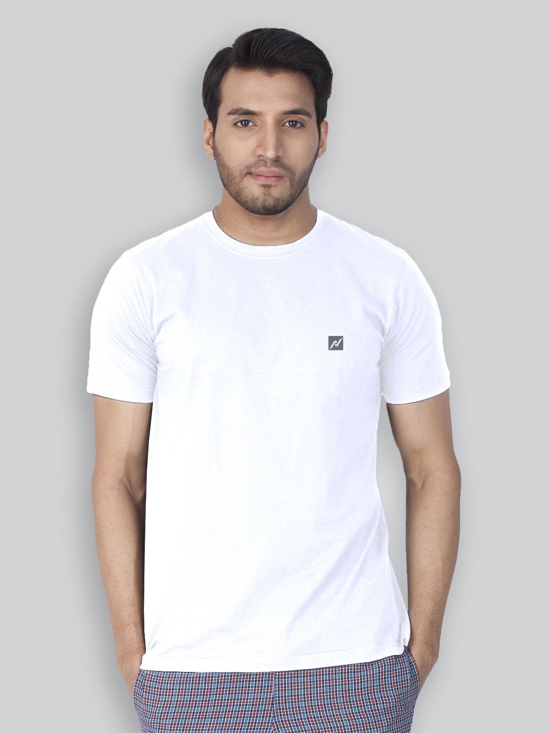 

LUX NITRO Men Anti Odour Regular Fit T-shirt, White