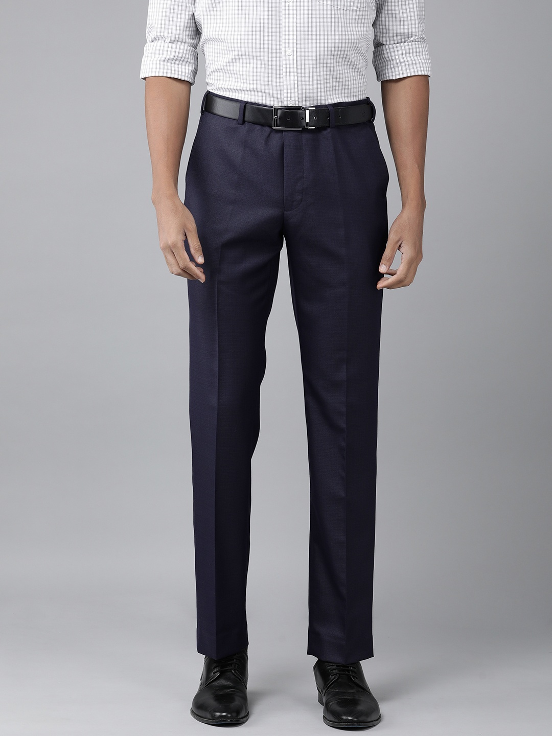 

Park Avenue Men Solid Smart Slim Fit Mid-Rise Plain Woven Flat-Front Formal Trousers, Violet