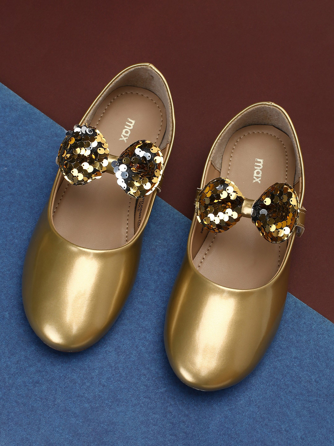 

max Girls Bow Embellished Mary Janes, Gold