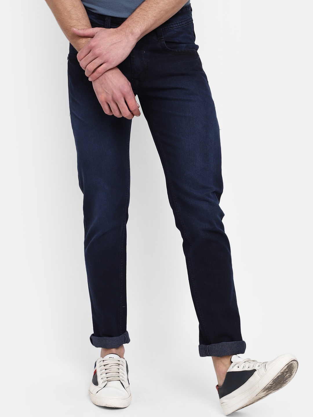 

V-Mart Men Classic Slim Fit Light Fade Mid-Rise Cotton Jeans, Blue