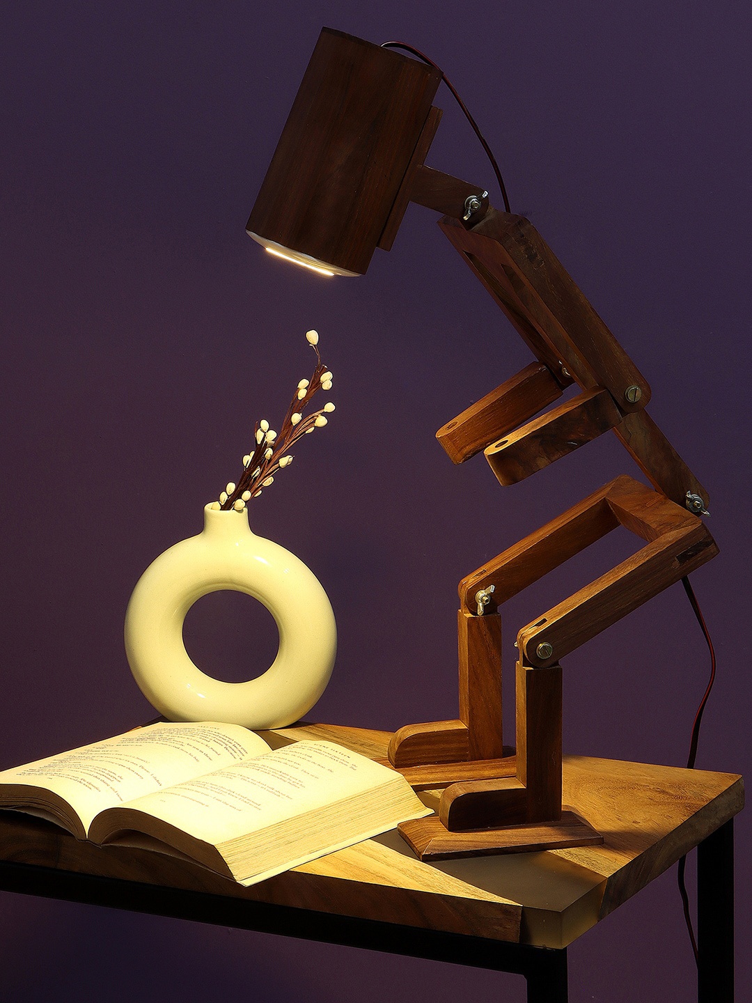 

EXIM DECOR Brown Wooden Robot Shape Adjustable Table Lamp