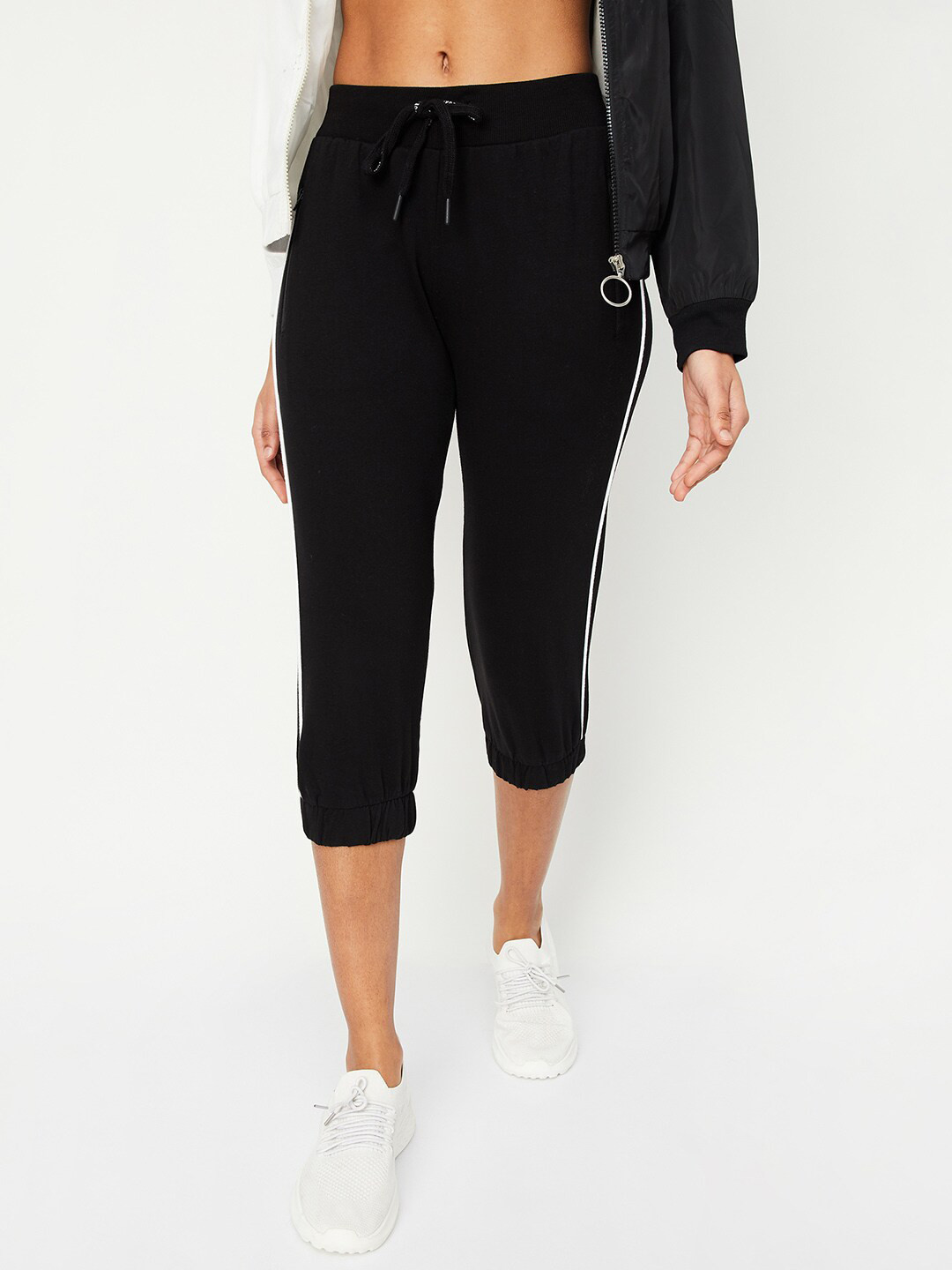 

max Women Mid-Rise Pure Cotton Sports Capris, Black