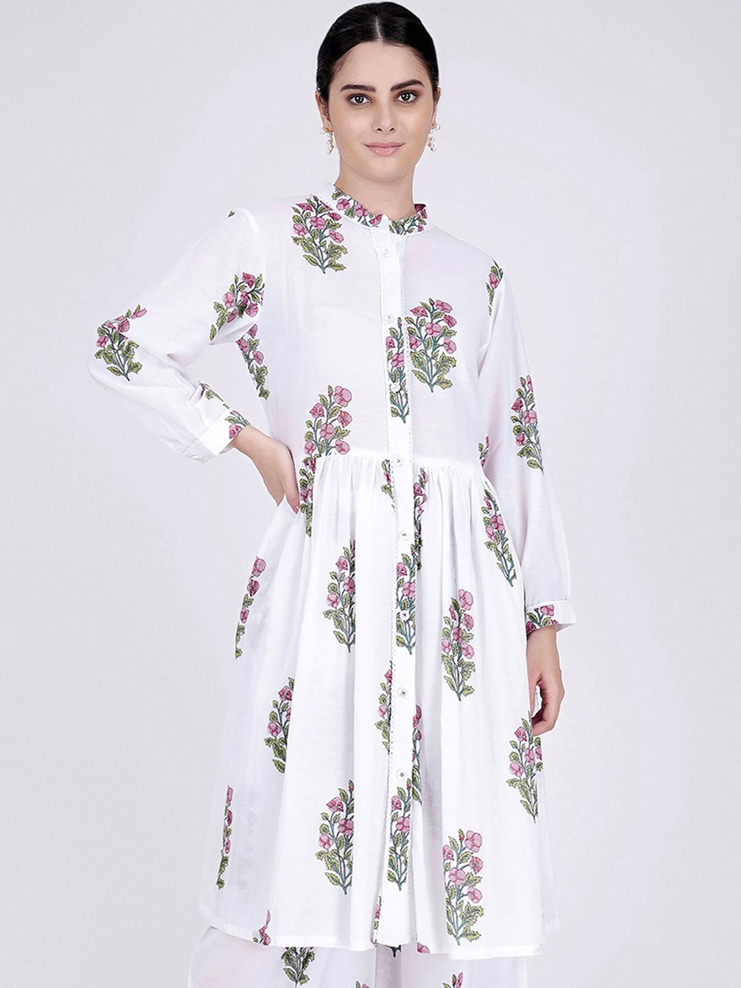 

First Resort by Ramola Bachchan Floral Printed A-Line Cotton Kurta, White