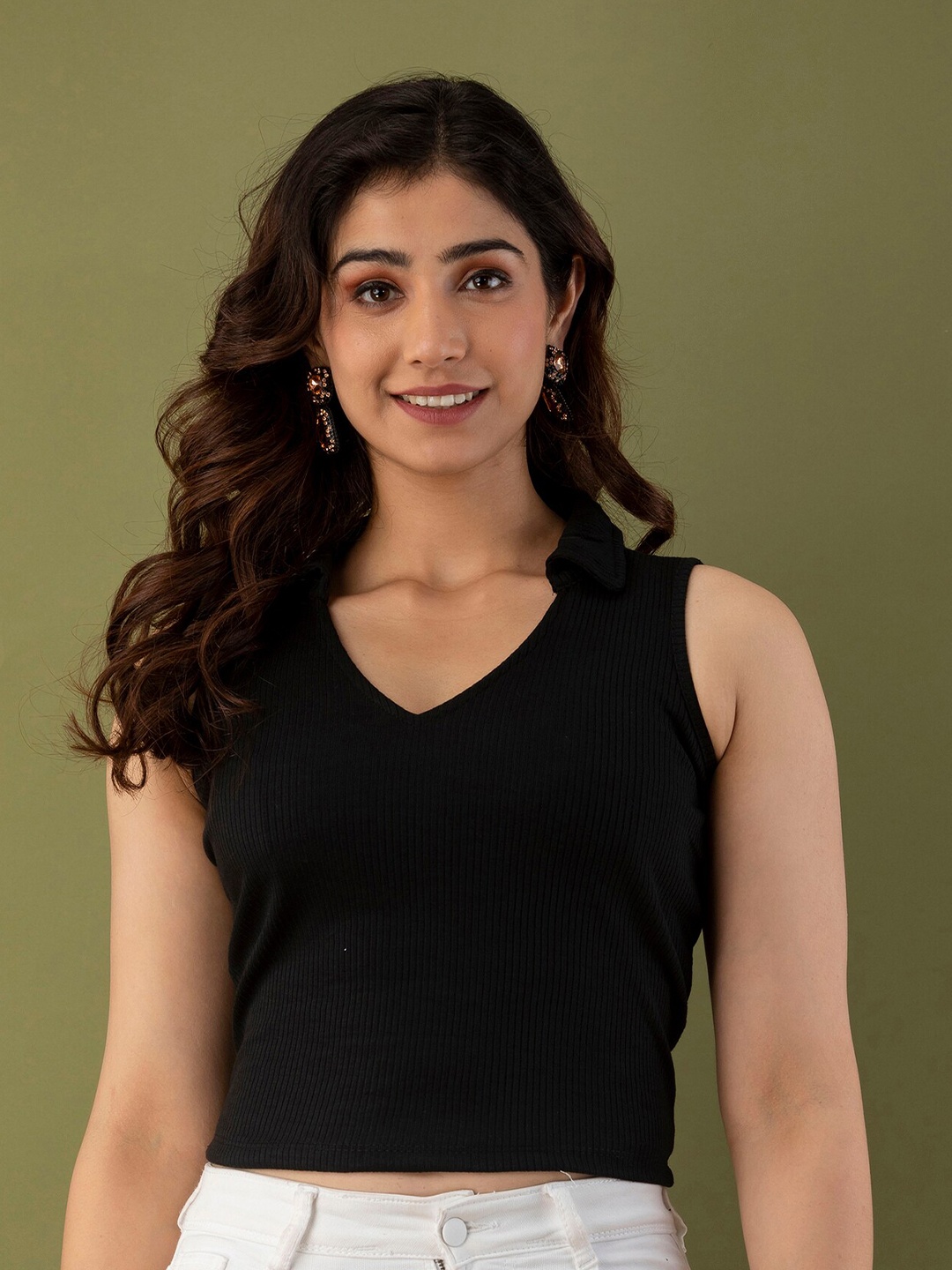 Mialo fashion Self Design Shirt Collar Knitted Fitted Crop Top, Black