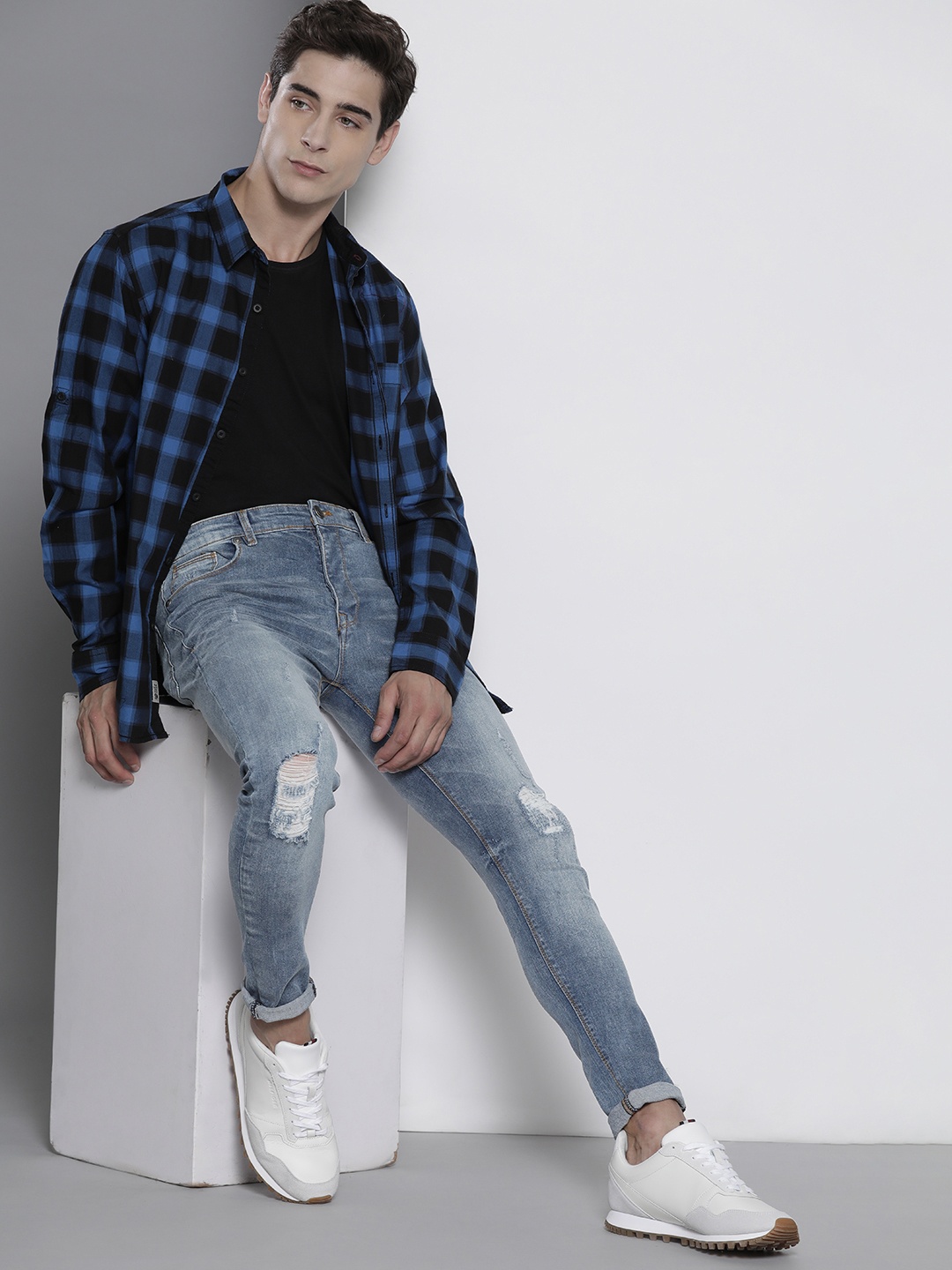 

BRAVE SOUL Men Skinny Fit Mildly Distressed Light Fade Stretchable Jeans, Blue