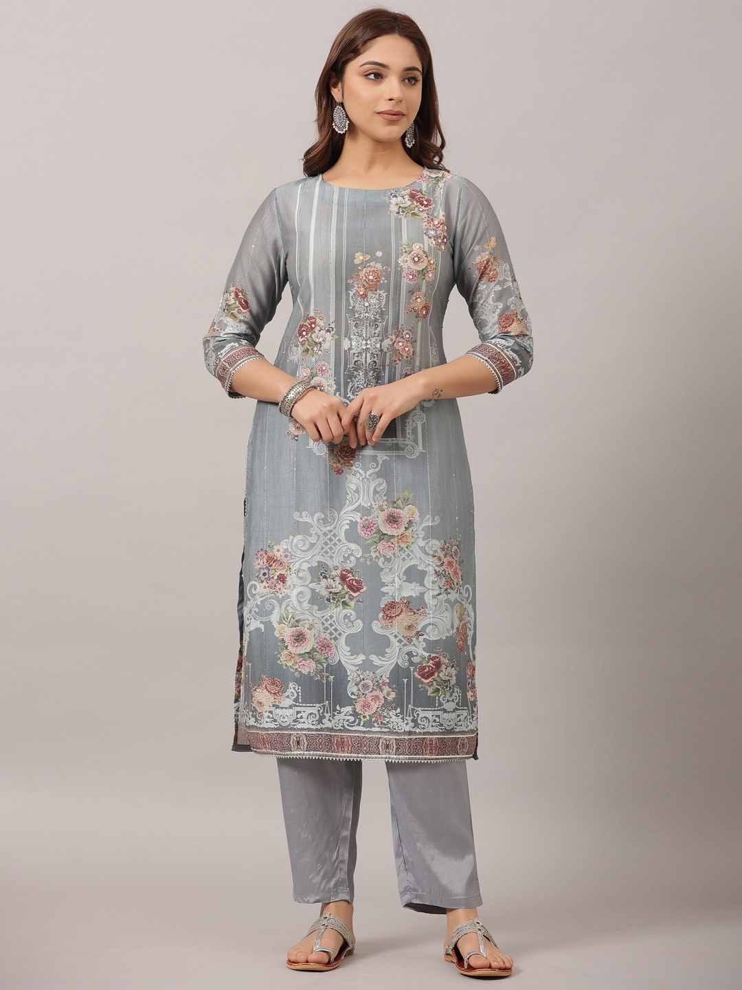 

Amchoor Floral Printed Thread Work Pure Cotton Kurta with Trousers & Dupatta, Grey