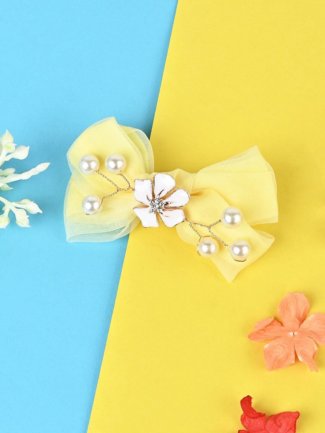 

Asthetika Kids Girls Alligator Bow Embellished Hair Clip, Yellow