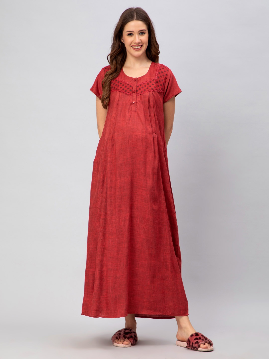 

CEE-18 Round Neck Maternity Nightdress, Maroon