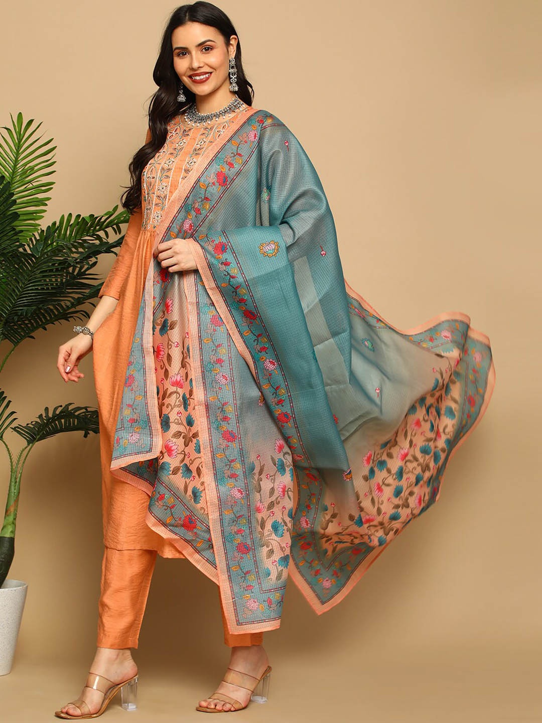 

HEEPOSH Floral Embroidered Thread Work Kurta with Trousers & With Dupatta, Orange