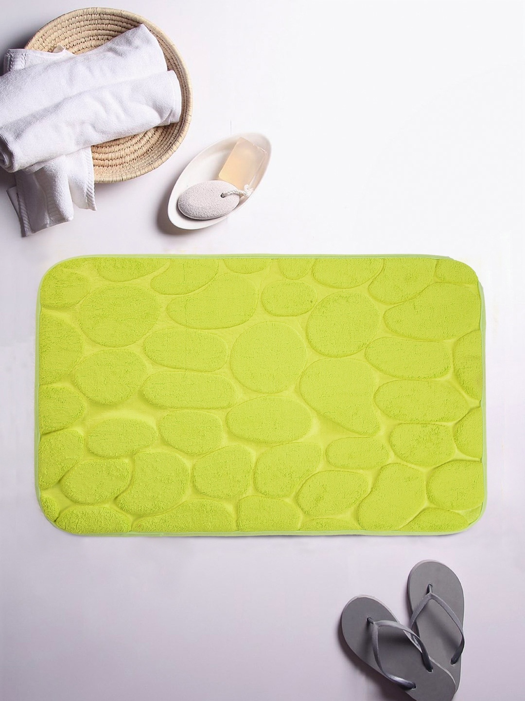 

Cortina Green Patterned Rectangular Bath Rug
