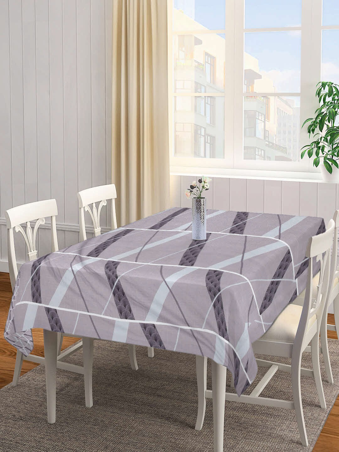 Arrabi Grey & White Graphic Printed 6-Seater Table Cover