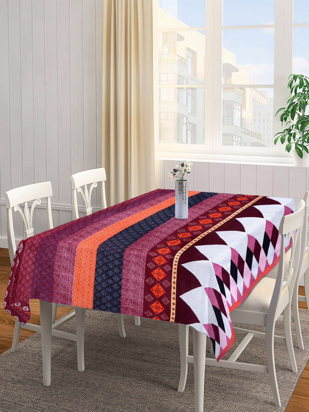 

Arrabi Red & White Geometric Printed 6-Seater Table Cover