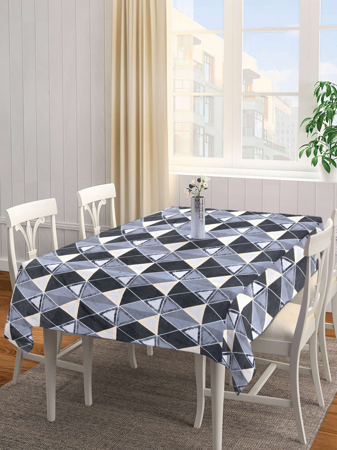 

Arrabi Grey & Black Geometric Printed 8-Seater Table Cover