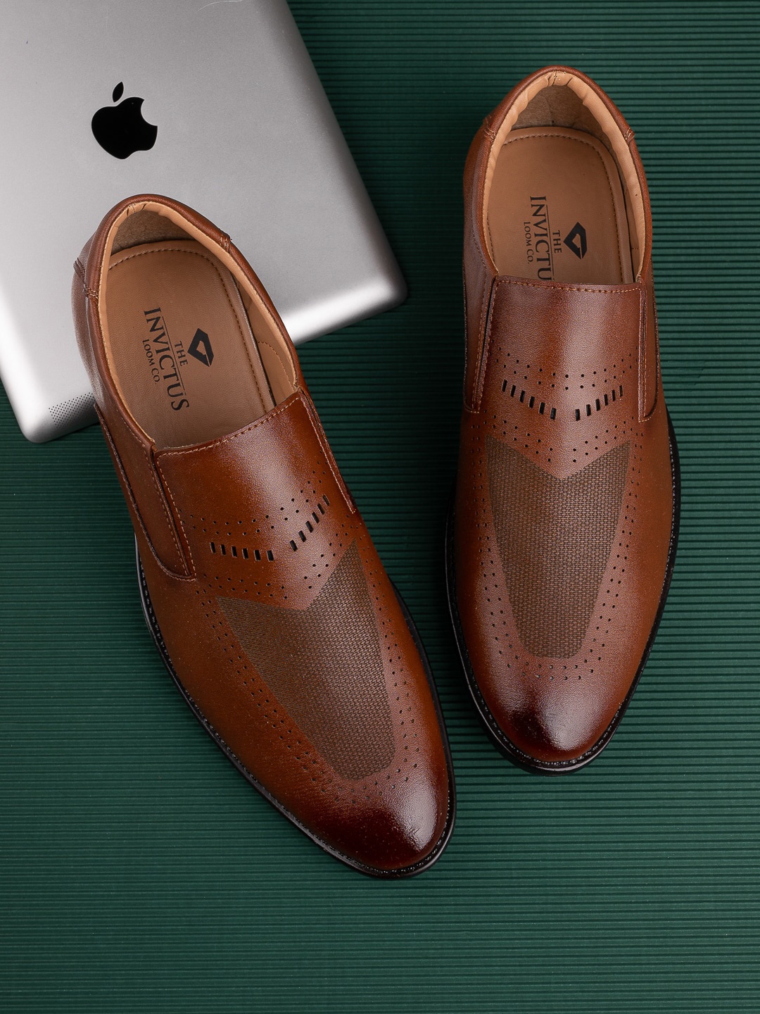 

INVICTUS Men Perforated Formal Slip-On Shoes, Tan