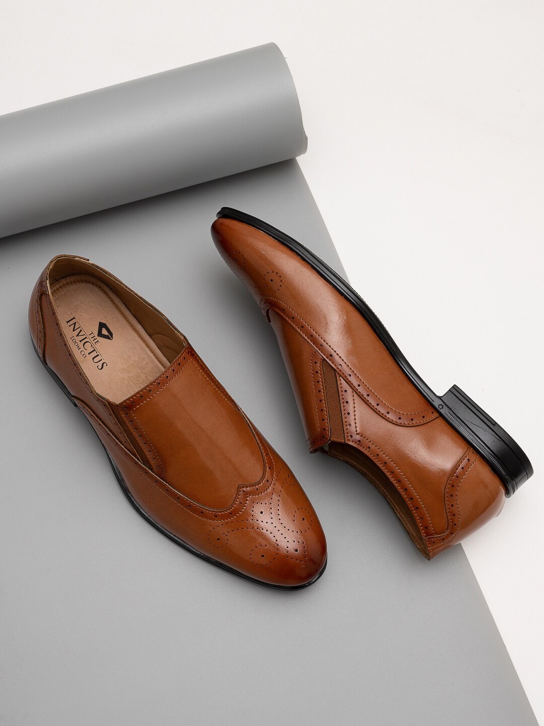 

INVICTUS Men Perforated Formal Brogues, Tan