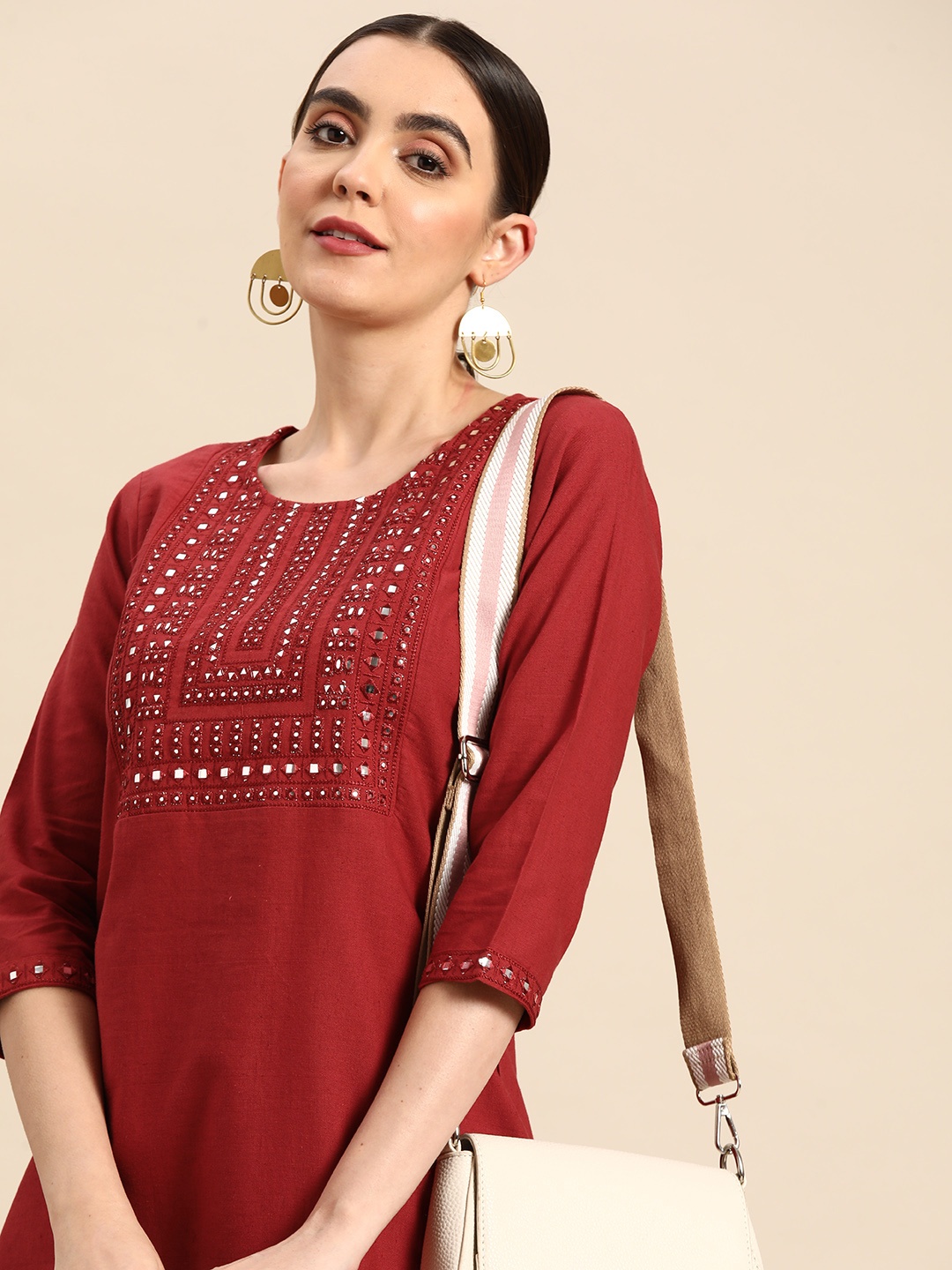 

Anouk Women Geometric Embroidered Mirror Work Kurta, Maroon