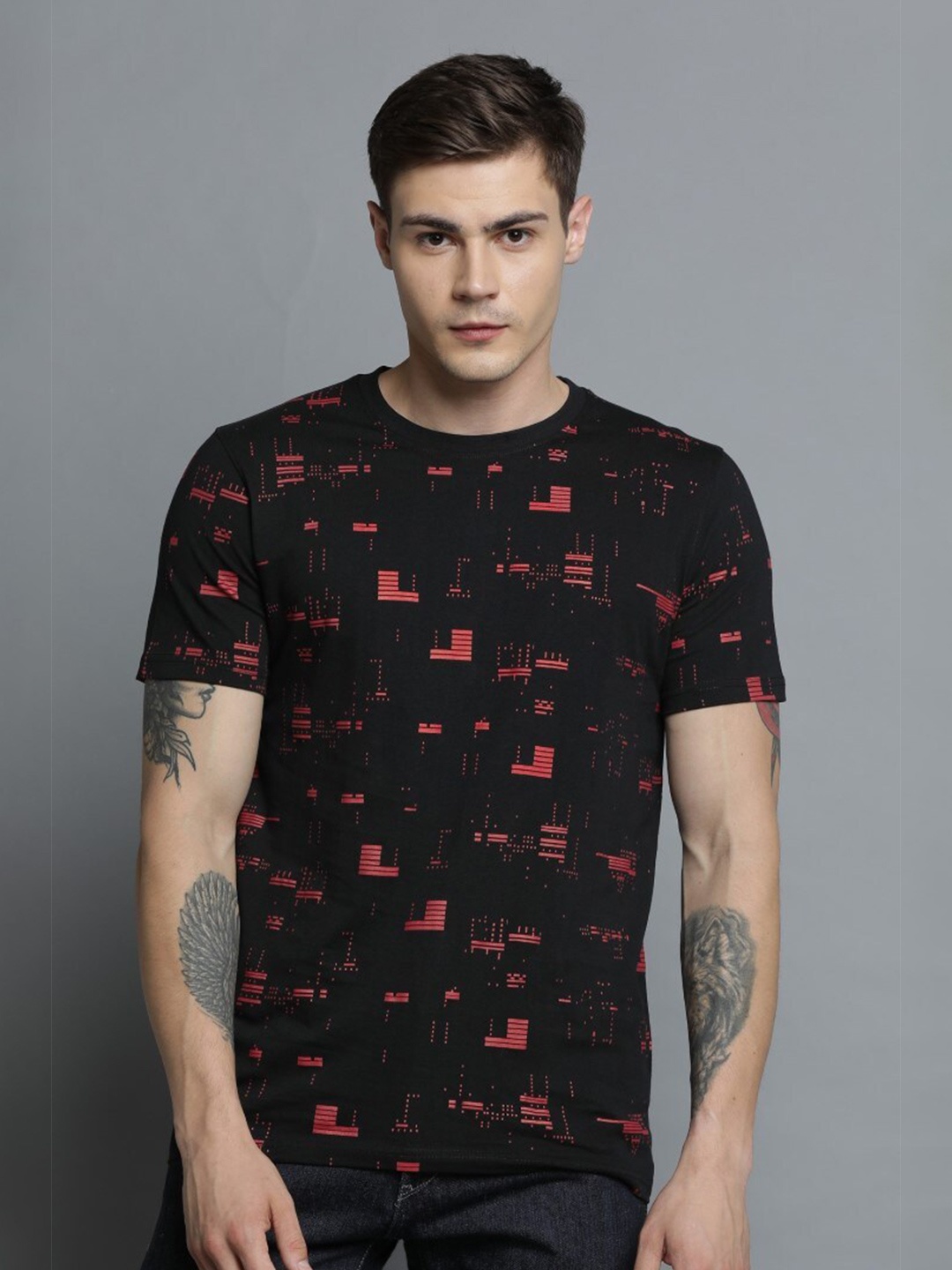 JUMPCUTS Geometrical Printed Round Neck Short Sleeves Cotton Slim Fit T-shirt, Black