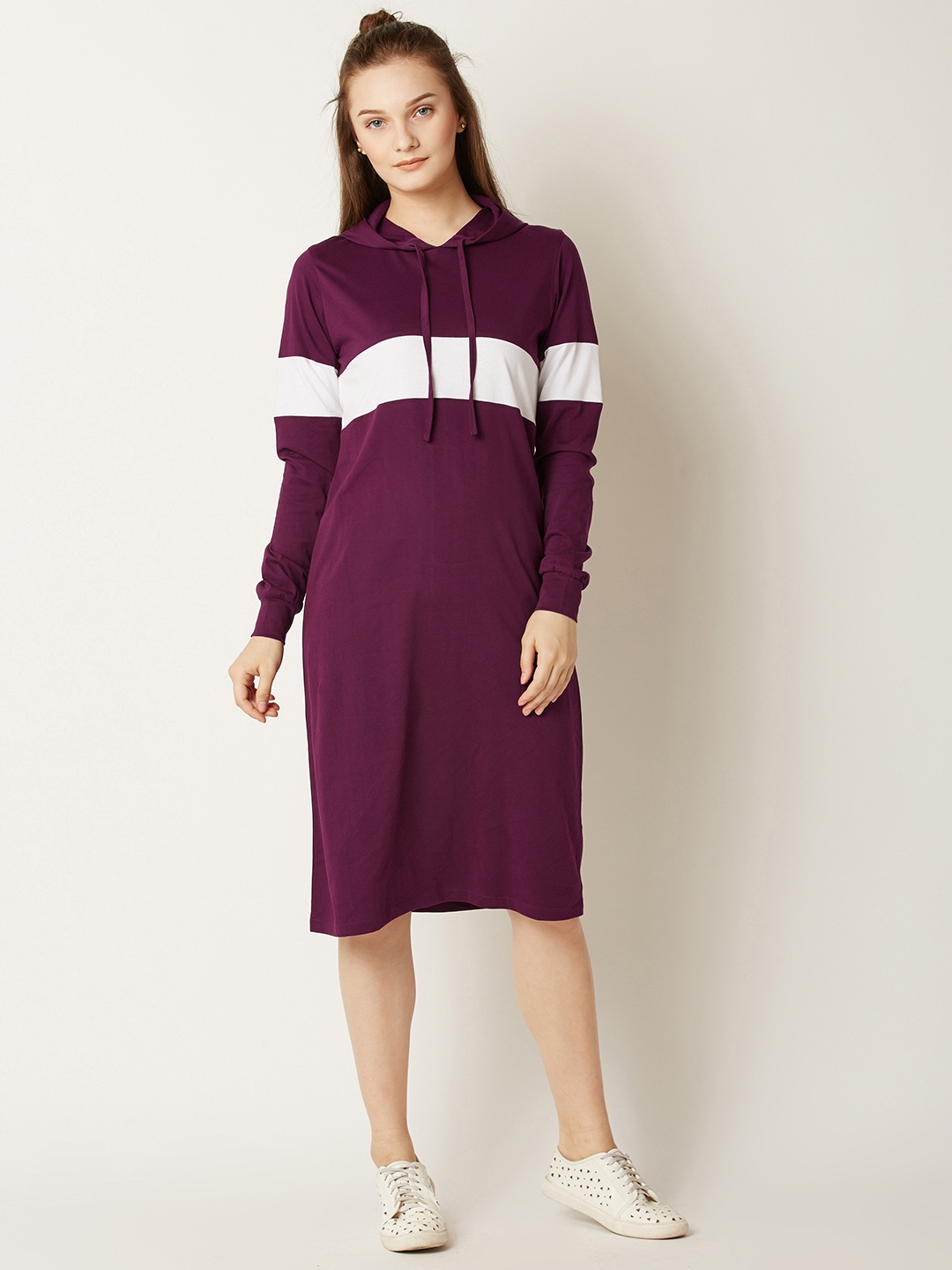 

Miss Chase Women Magenta Solid T-shirt Dress