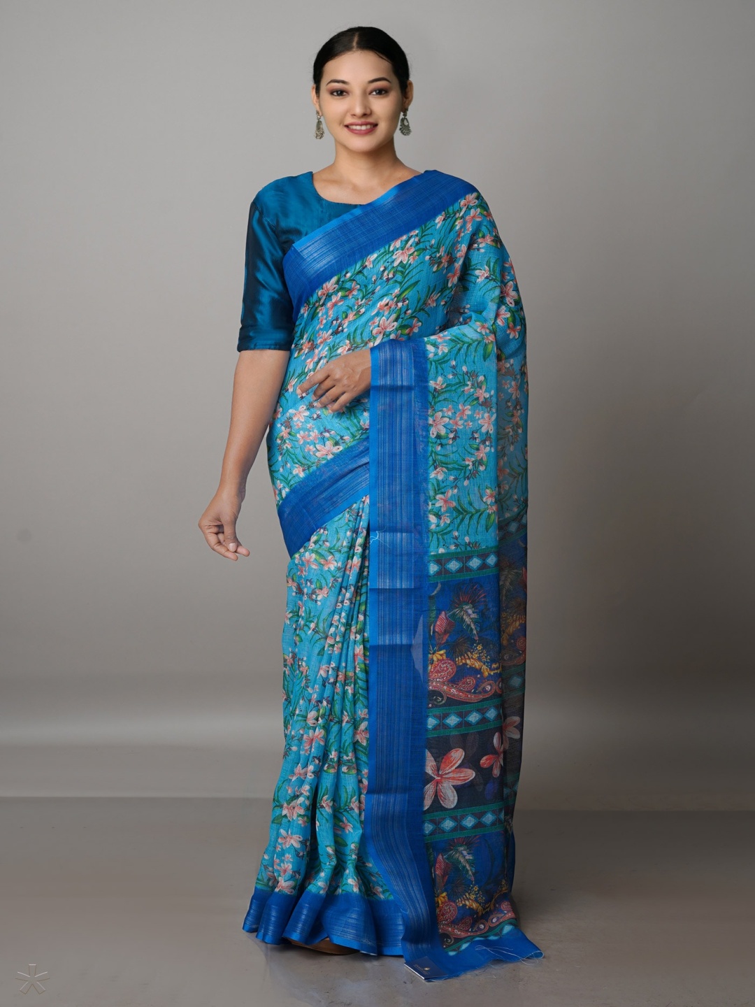 

Unnati Silks Floral Linen Blend Jamdani Saree, Blue