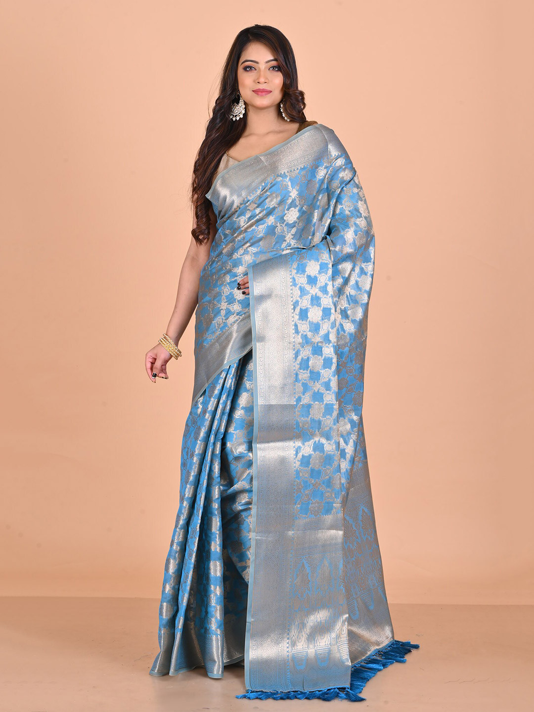 

Unnati Silks Ethnic Motif Silk Blend Banarasi Zari Saree With Blouse Piece, Blue