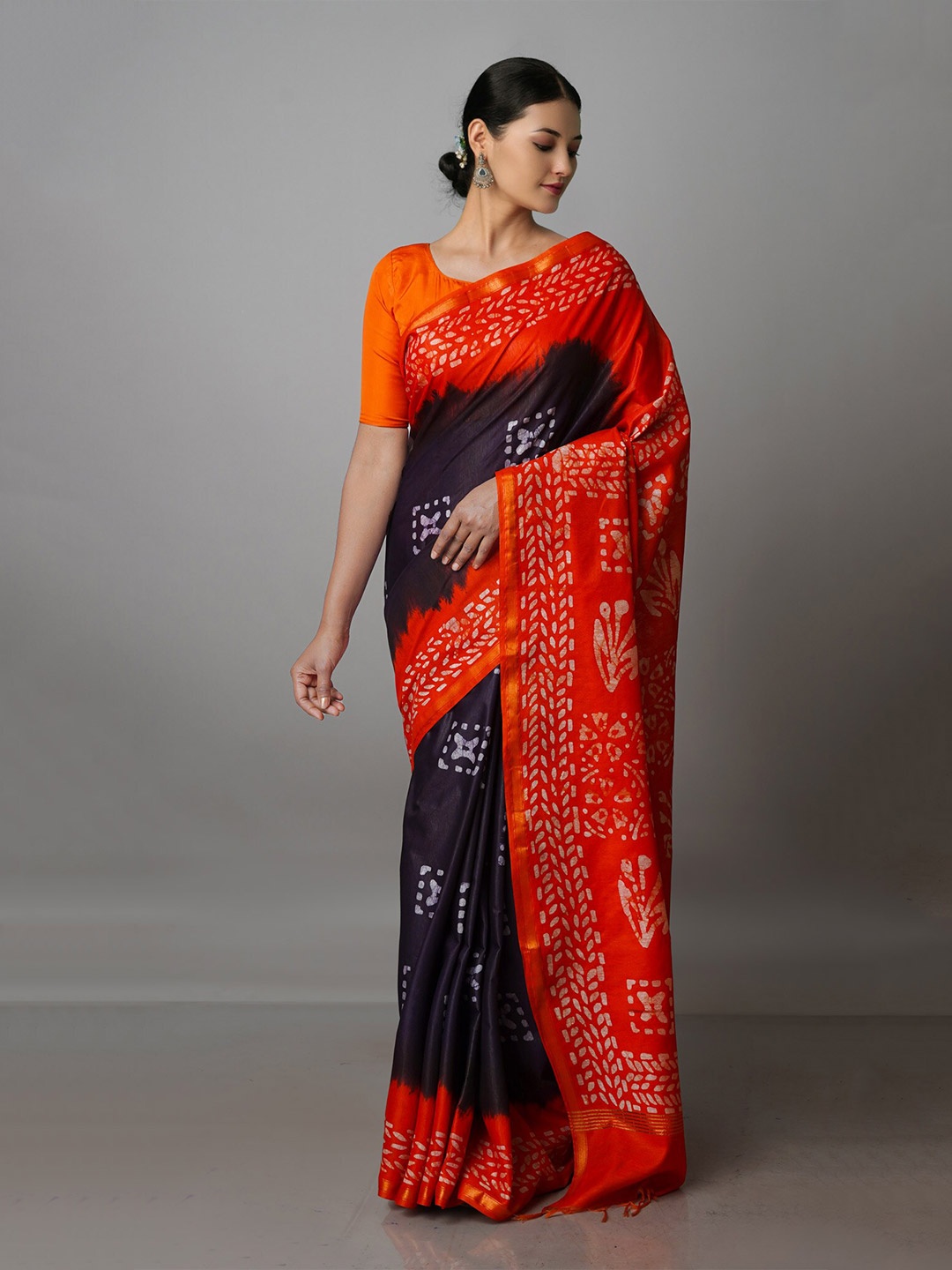 

Unnati Silks Batik Printed Zari Pure Silk Chanderi Saree, Black