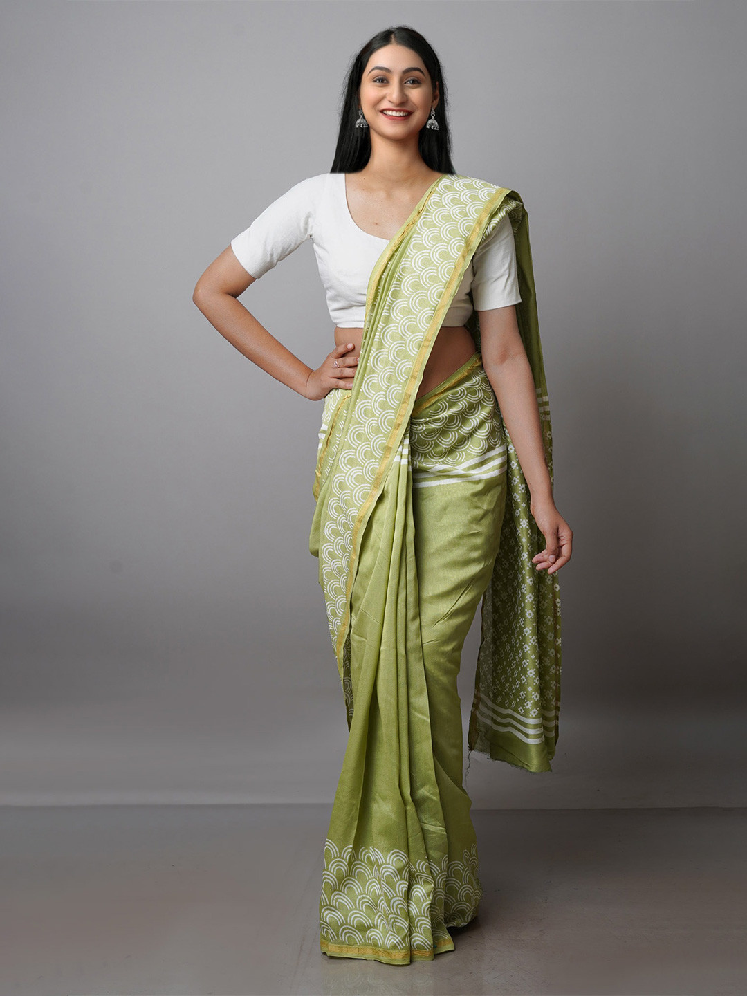 

Unnati Silks Geometric Block Printed Silk Cotton Chanderi Zari Saree, Green