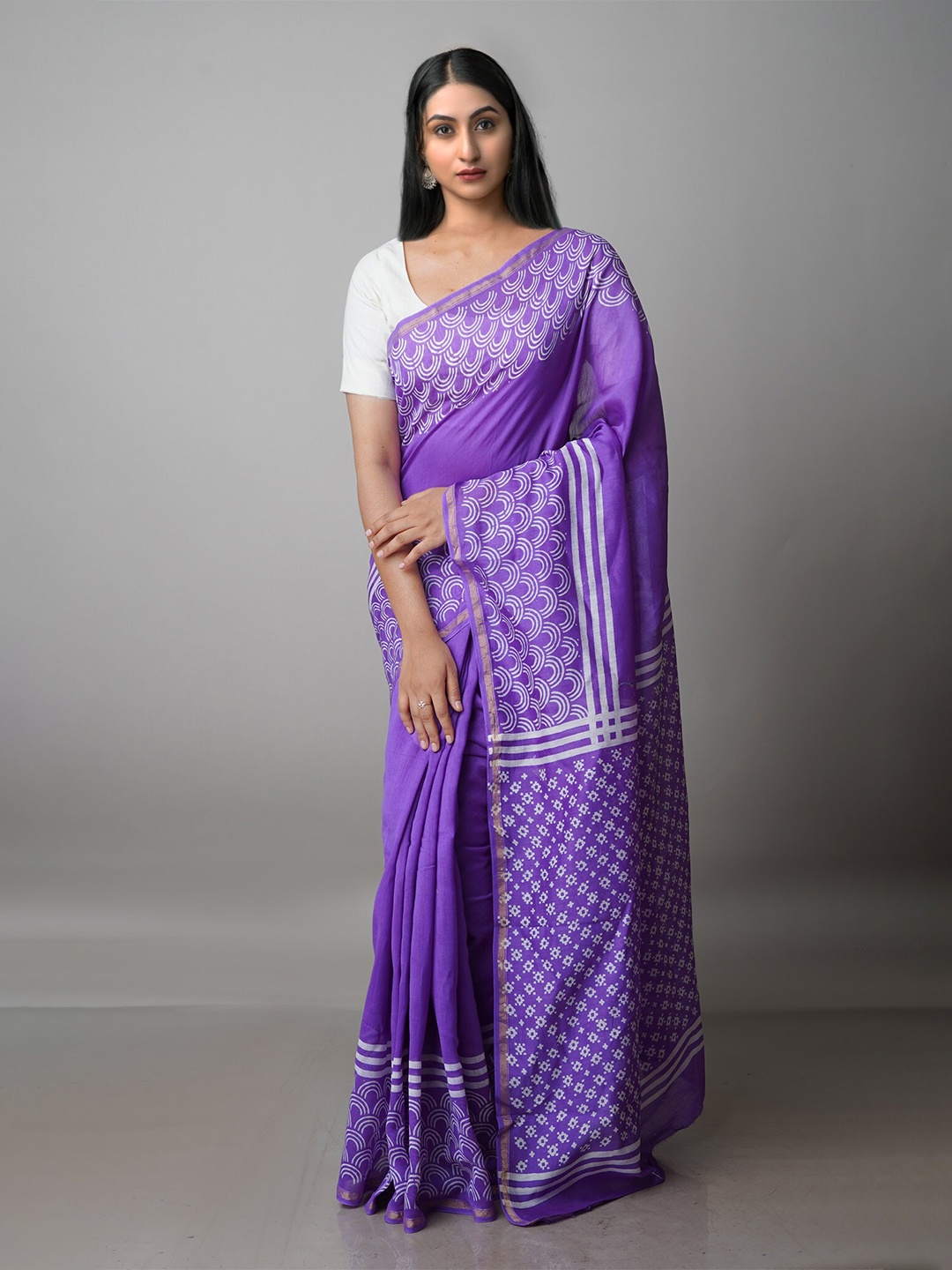 

Unnati Silks Geometric Silk Cotton Chanderi Zari Saree With Blouse Piece, Violet