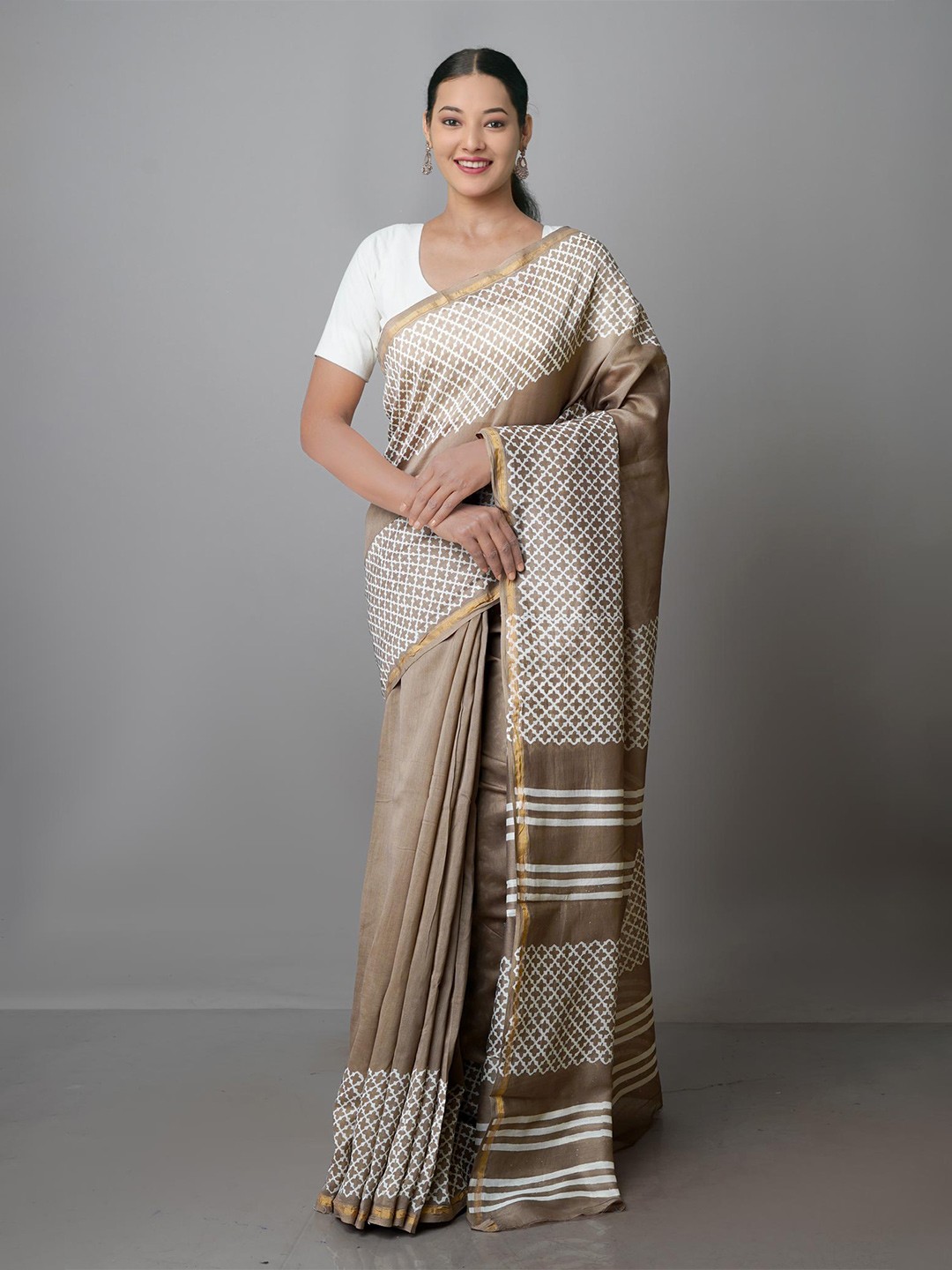 

Unnati Silks Geometric Block Printed Silk Cotton Chanderi Zari Saree, Brown