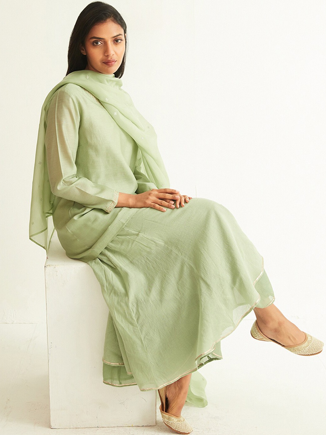 

Ancestry V-Neck Thread Work Cotton Silk Straight Kurti, Green