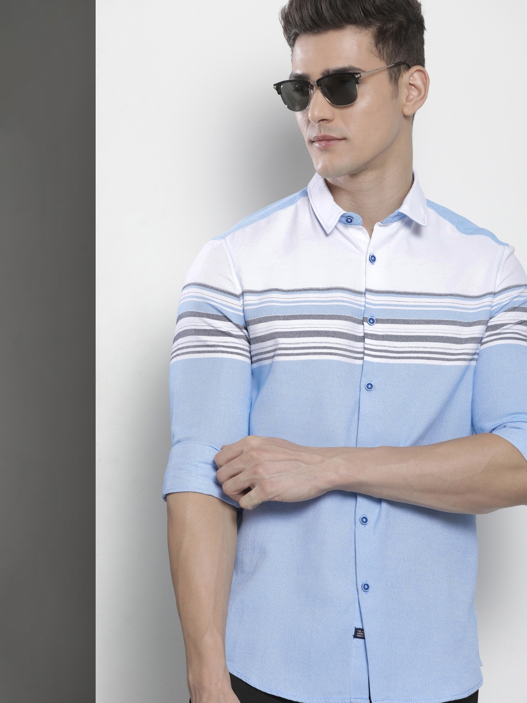 

The Indian Garage Co Men Slim Fit Opaque Striped Casual Shirt, Blue