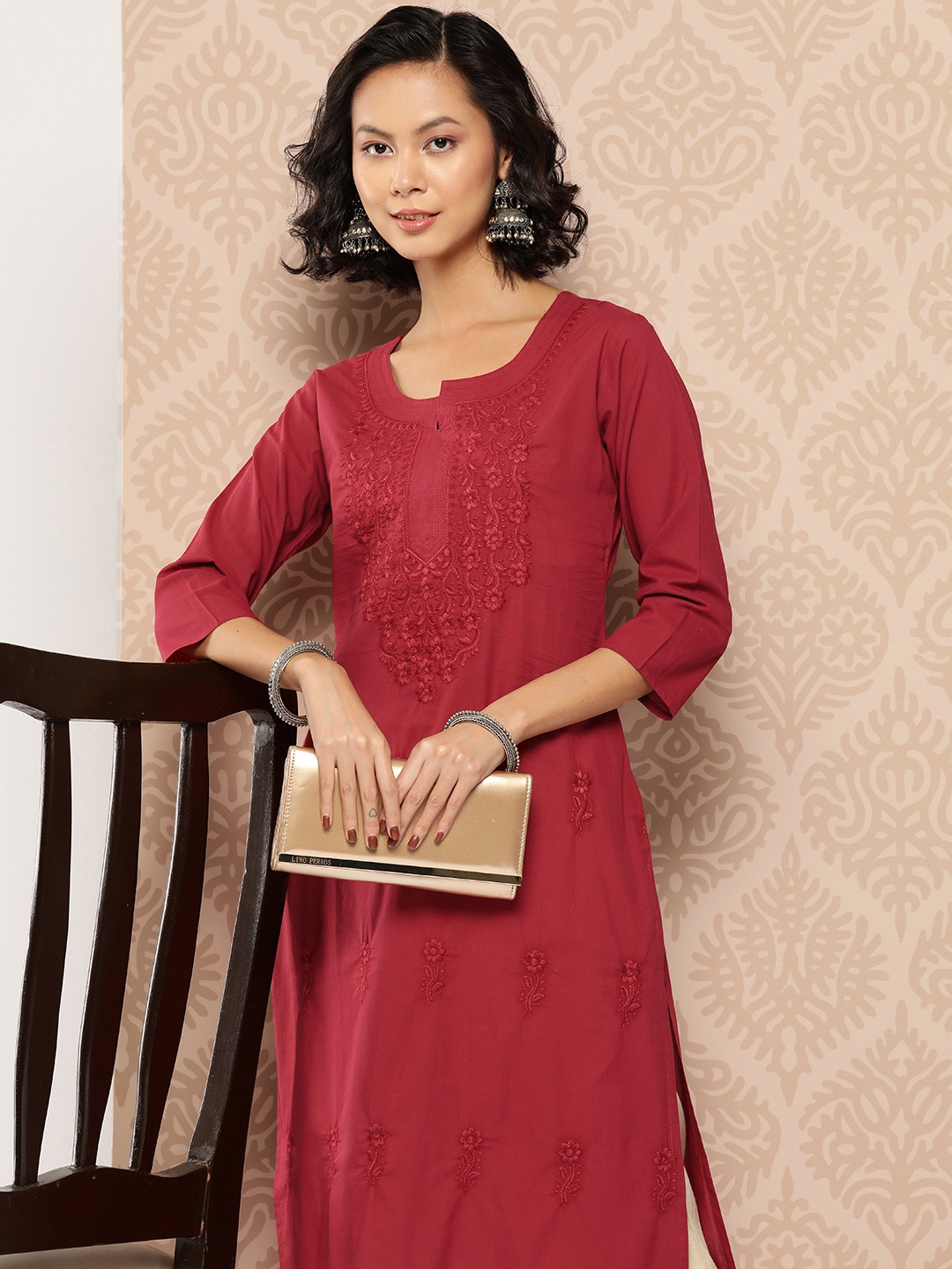 

Yufta Floral Embroidered Chikankari Cotton Kurta, Maroon