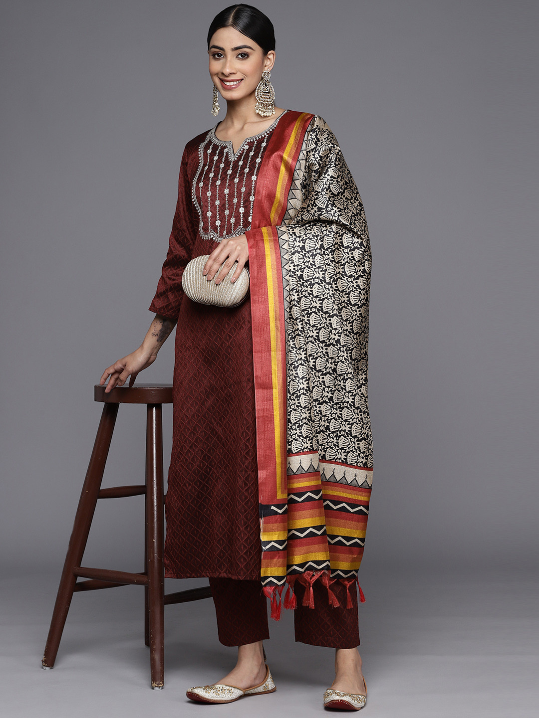 

Varanga Women Ethnic Motifs Embroidered Sequinned Kurta with Trousers & With Dupatta, Maroon