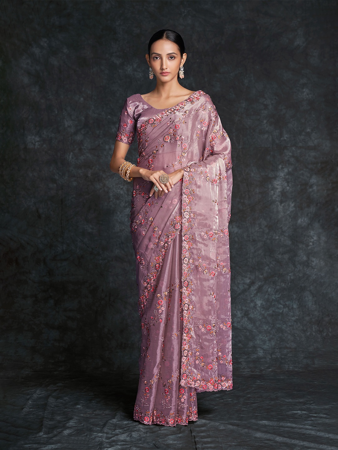 

Fusionic Floral Motifs Embroidered Organza Saree, Violet