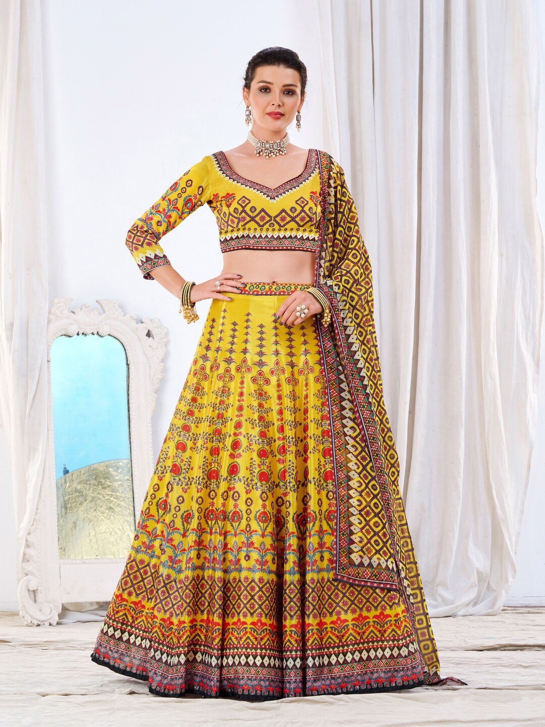 

Angroop Embroidered Thread Work Semi-Stitched Lehenga & Unstitched Blouse With Dupatta, Yellow