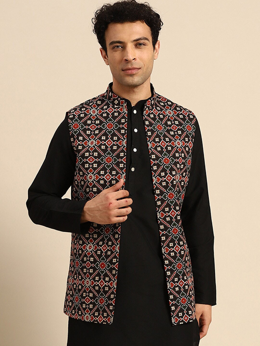 

KISAH Printed Mandarin Collar Nehru Jacket, Black