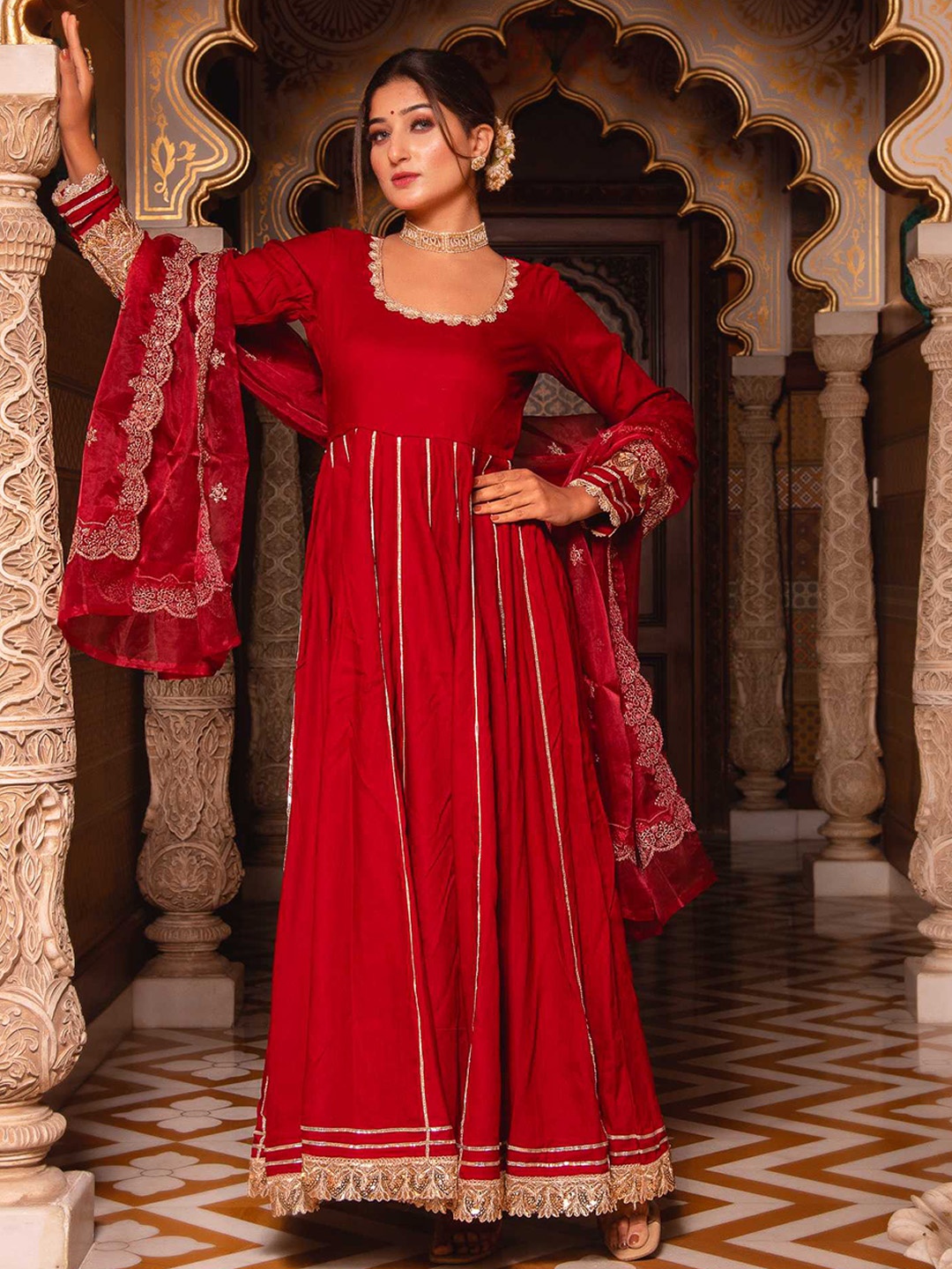 

Calmna Gotta Patti Panelled Anarkali Kurta with Trousers & Dupatta, Maroon