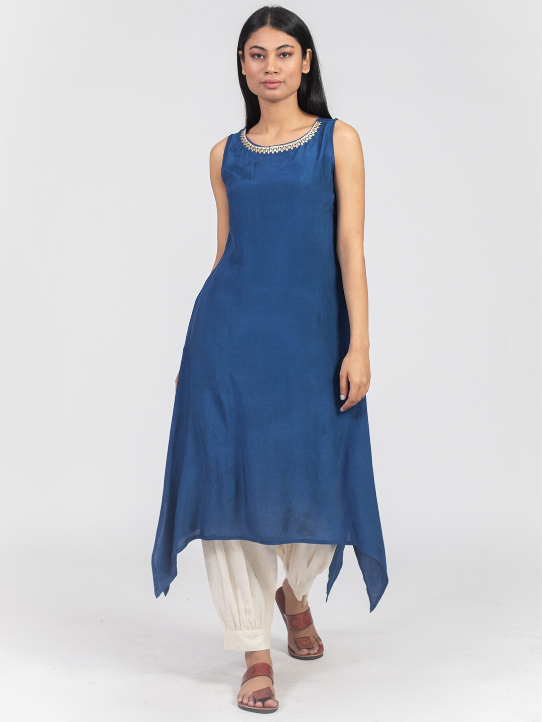 

HERE&NOW Blue Thread Work Asymmetric A-Line Kurta