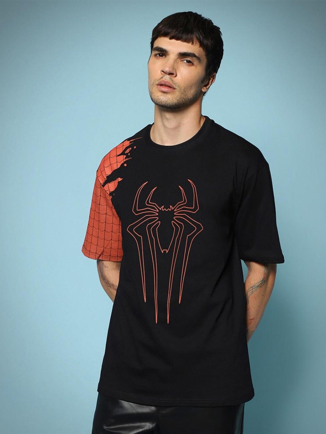 

Bewakoof x OFFICIAL MARVEL MERCHANDISE Webbed Suit Graphic Printed Oversized T-shirt, Black