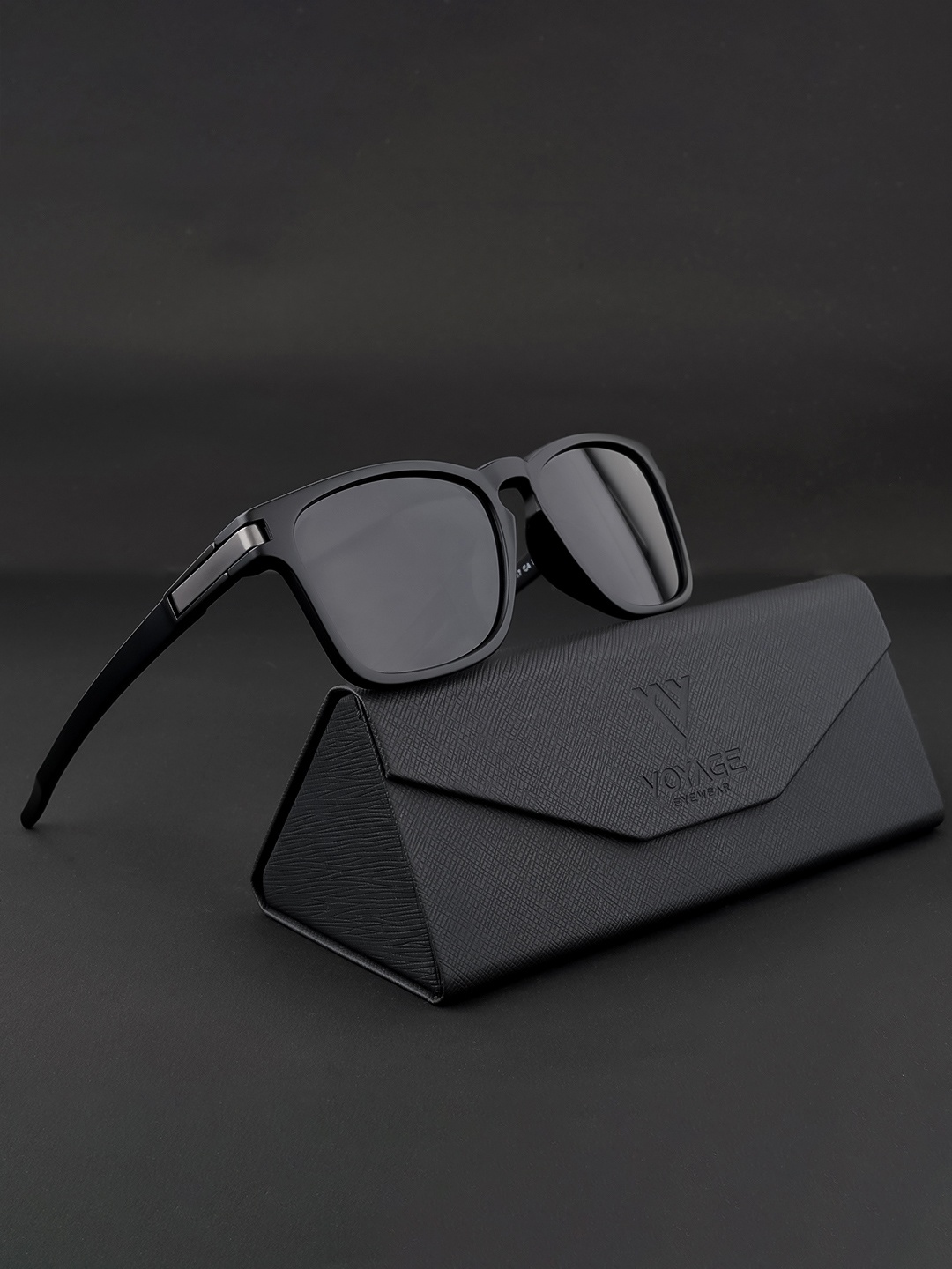 

Voyage Polarised And UV Protected Lens Full Rim Wayfarer Sunglasses, Black