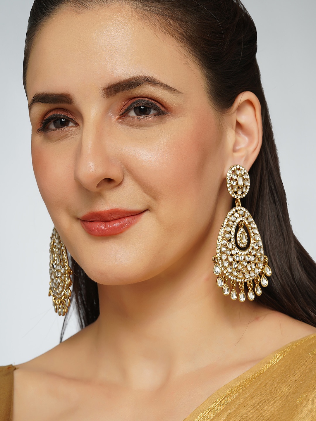 

AQUASTREET Gold-Plated Teardrop Shaped Drop Earrings