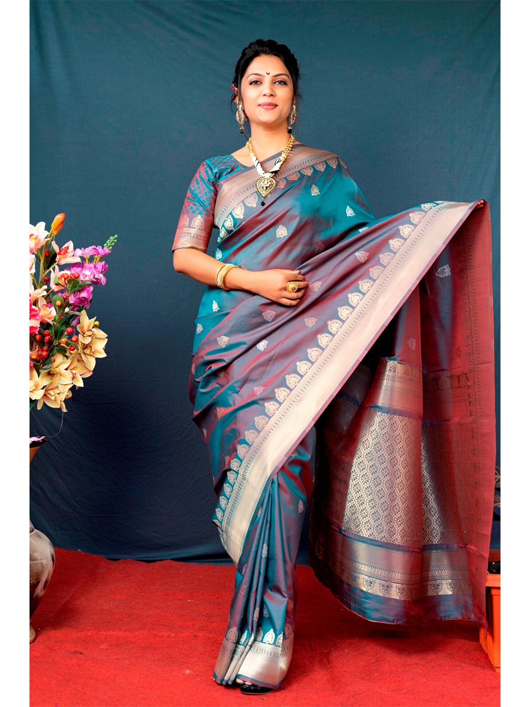

AVANTIKA FASHION Ethnic Woven Design Zari Pure Silk Banarasi Saree, Grey
