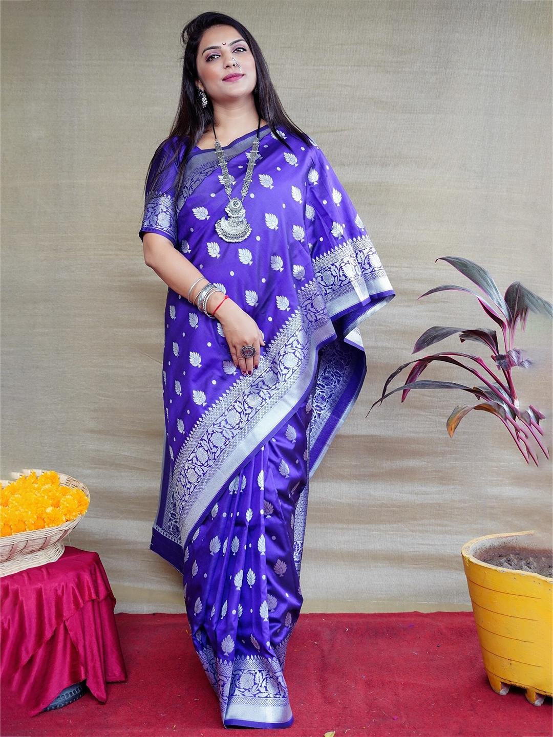 

AVANTIKA FASHION Ethnic Motif Pure Silk Kanjeevaram Zari Saree, Turquoise blue