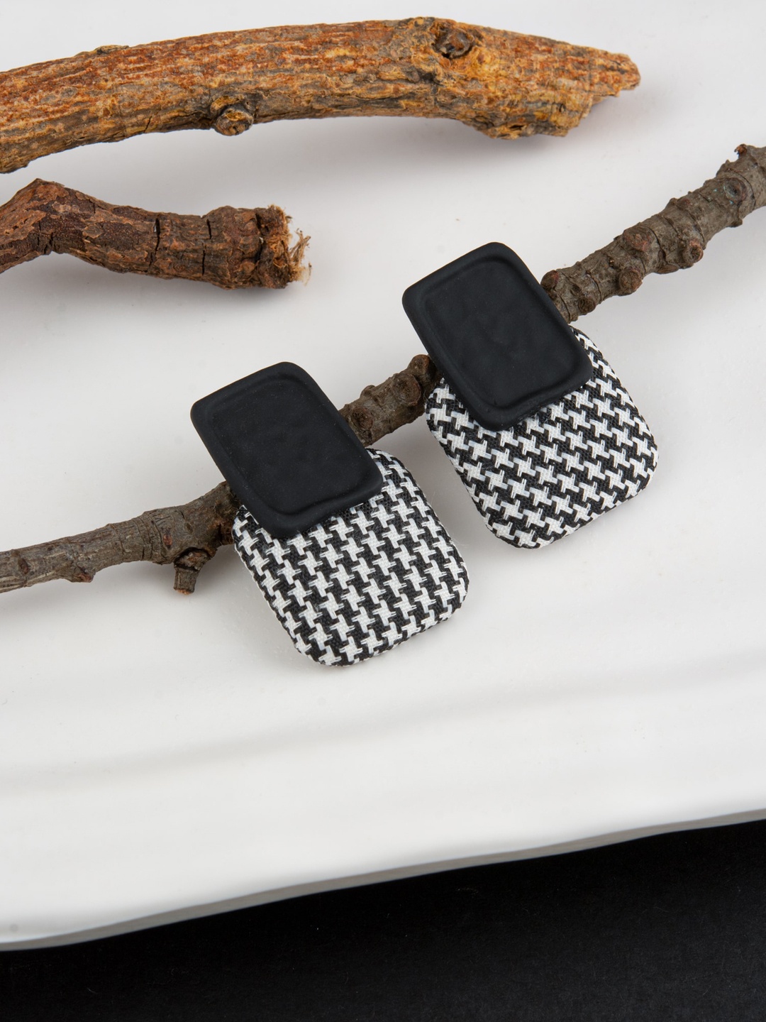 

E2O Quirky Contemporary Drop Earrings, Black