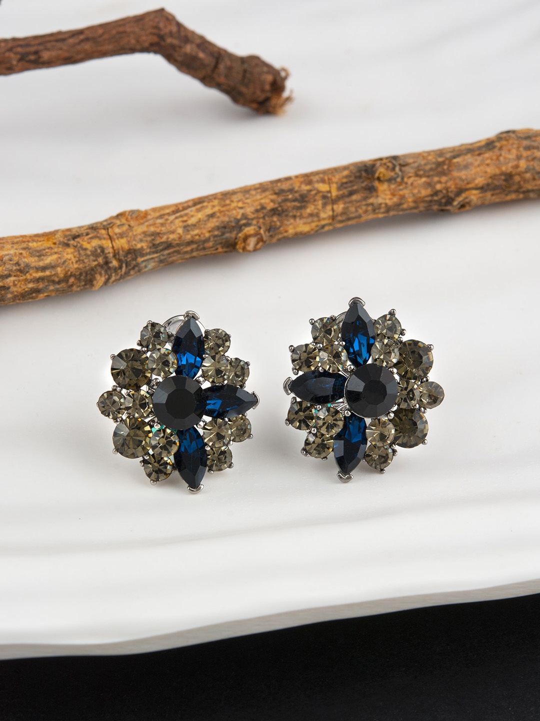 

E2O Silver-Plated Contemporary Studs Earrings