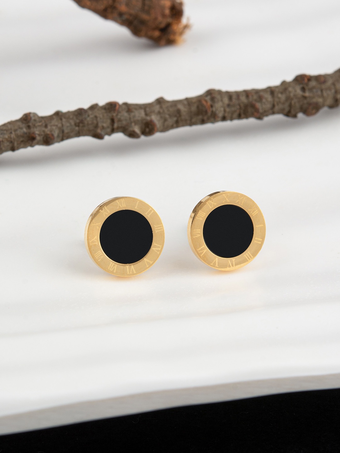 

E2O Gold-Plated Contemporary Studs Earrings
