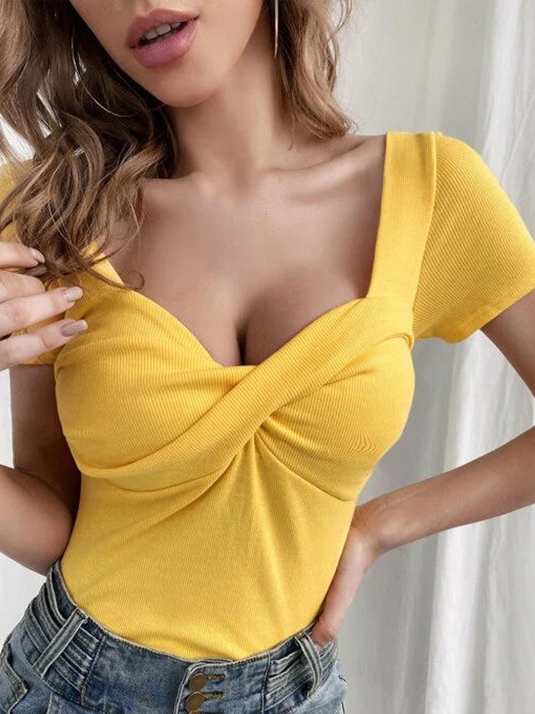

Darzi Yellow Sweetheart Neck Short Sleeves Top