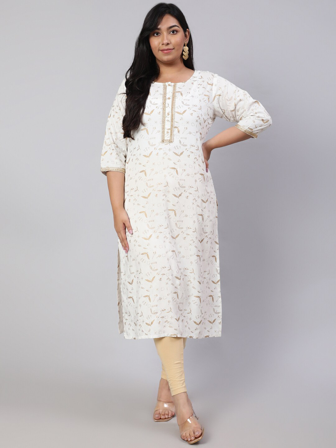 

Nayo Off White & gold toned Floral Printed Round Neck Cotton Straight Kurta
