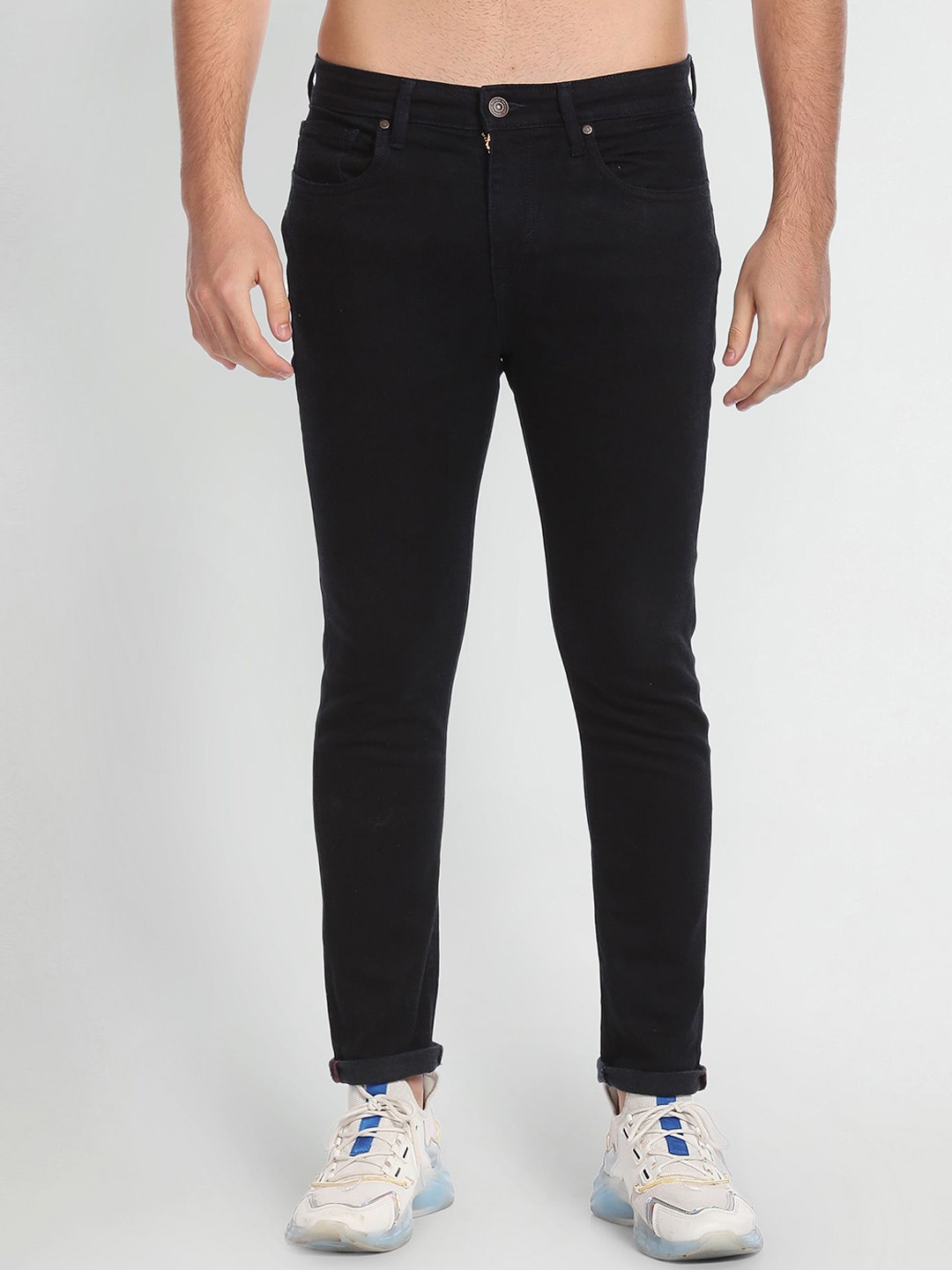 

Flying Machine Men Mid-Rise Slim Tapered Fit No Fade Jeans, Black