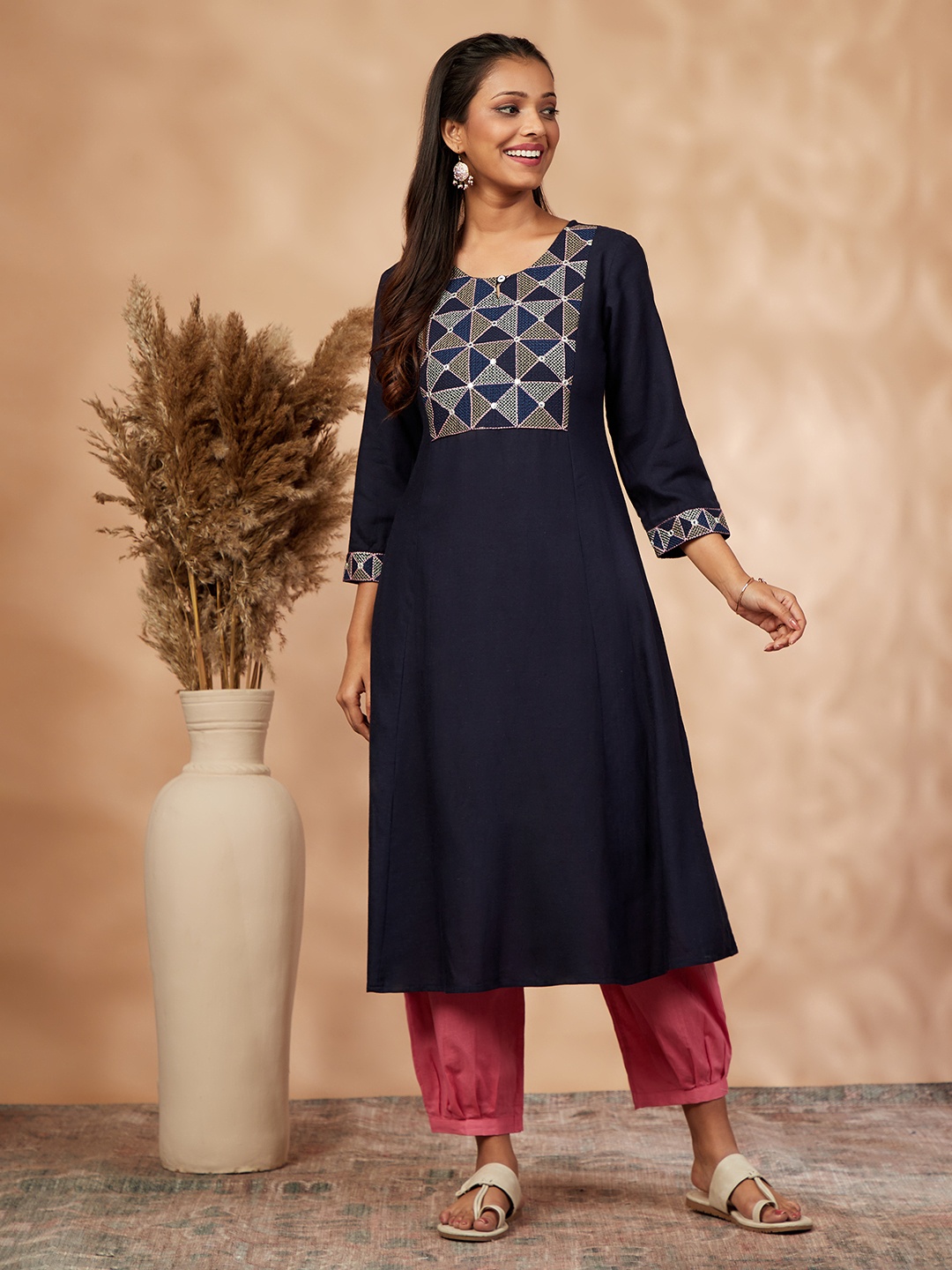 

IMARA Geometric Yoke Design Keyhole Neck Mirror Work A-Line Kurta, Navy blue